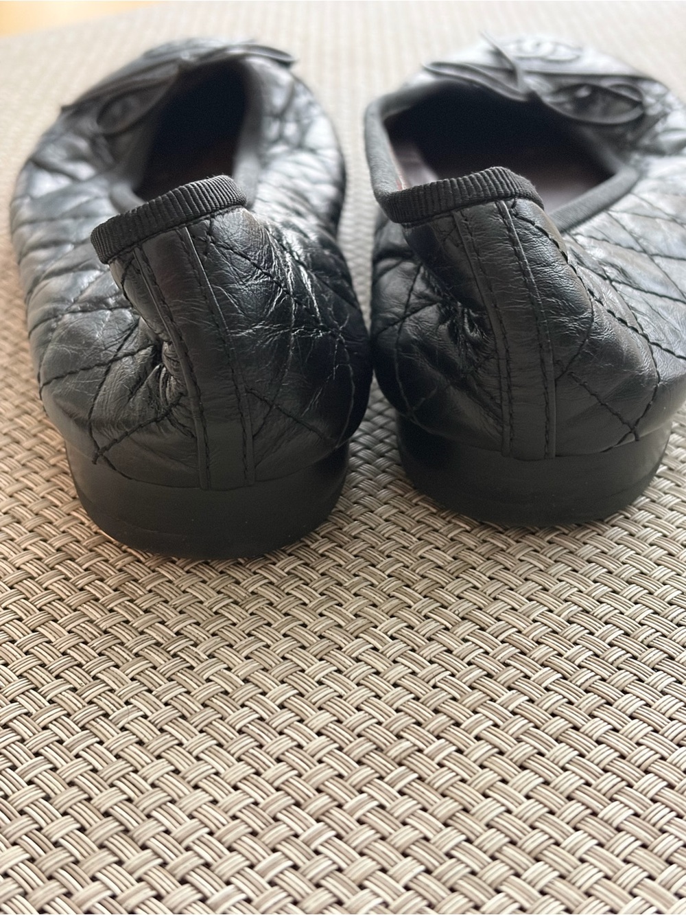 CHANEL Black Quilted Leather CC Logo Ballet Flats - Picture 4 of 7